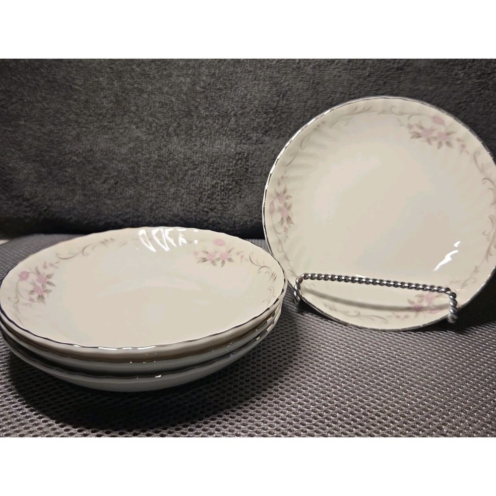 Set Of 4 Gold Standard Porcelain 5.5 In Fruit Bowl Pink Rose Pattern